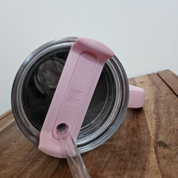 Stanley 40 oz Stainless Steel H2.0 FlowState Quencher Tumbler - Tulle - Picture 3 of 4